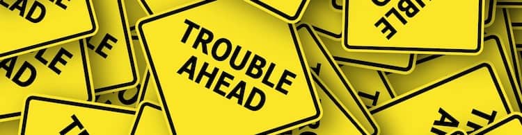 necazuri înainte trouble ahead