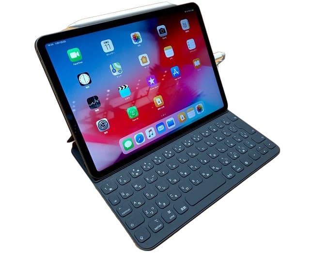 物理キーボード付きの iPad iPad with a physical keyboard