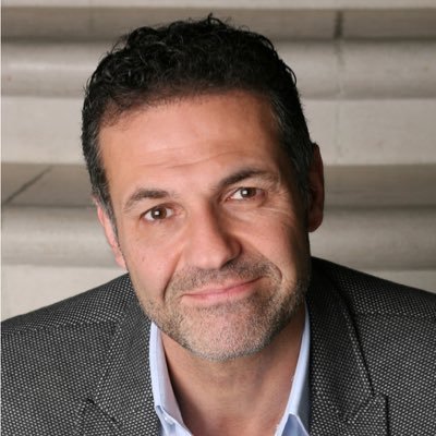 ผู้เขียนทางการแพทย์ที่ดีที่สุด: Khaled Hosseini