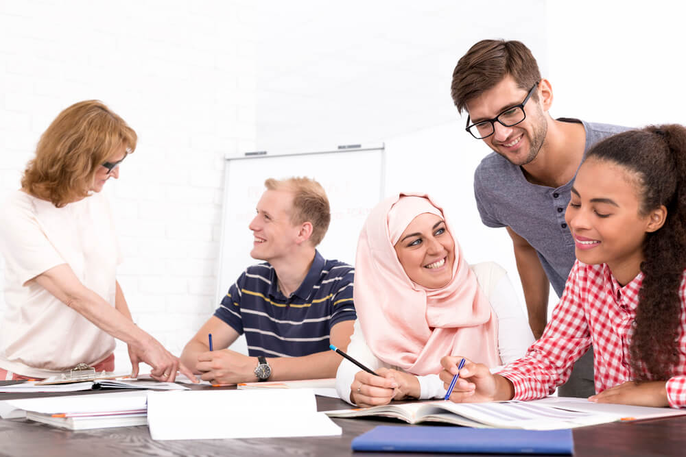 Essais sur l'immigration : assimilation vs multiculturalisme