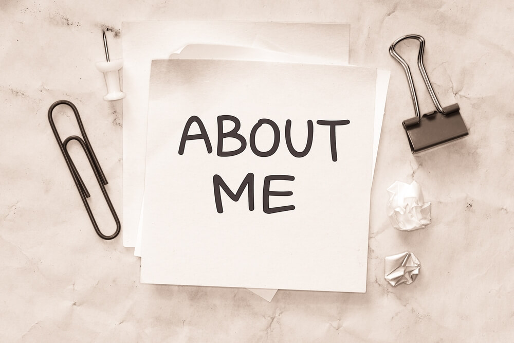 자기 자신에 관한 에세이: 자기 자신이 되는 것이 왜 중요한가요?