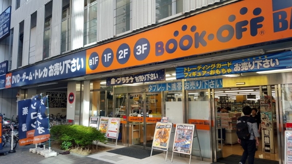 为什么我们需要出版更多的轻小说和平装书