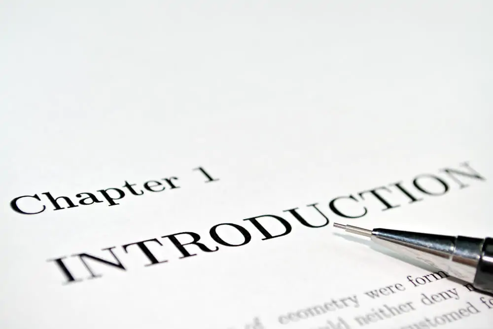 Come scrivere una buona introduzione per un saggio?