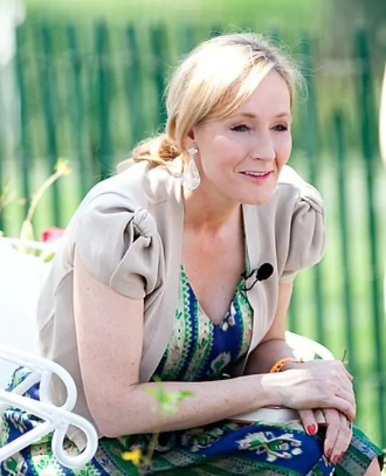 J.K. Rowling (nacido en 1965)