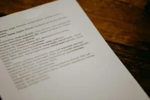 プレスリリースの草稿を作成する